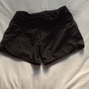 Ivivva girls Black speedy shorts
